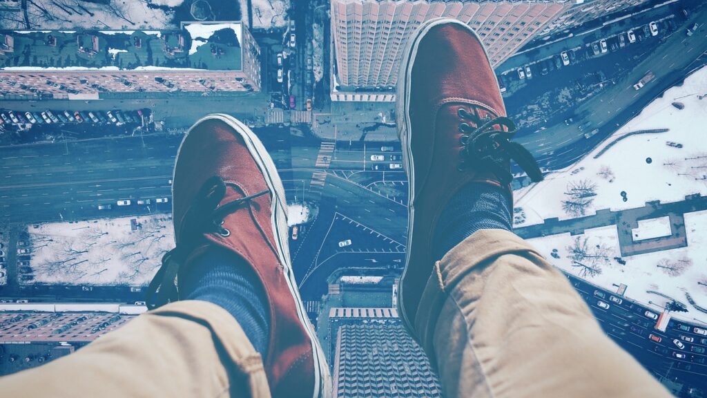 legs, shoes, to sit, city, skyscraper, feet, high, no fear of heights, from above, outlook, roofer, big city, aerial view, nature, building, snow, road, fear of heights